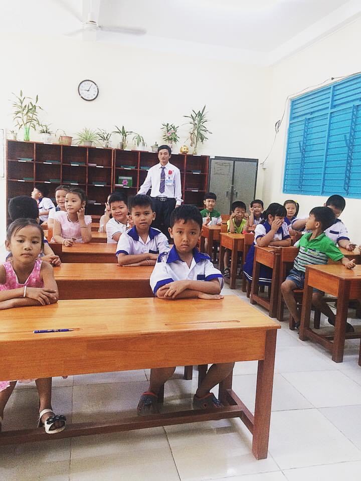 Description: C:\Users\Admin\Downloads\tập thể L3A.jpg