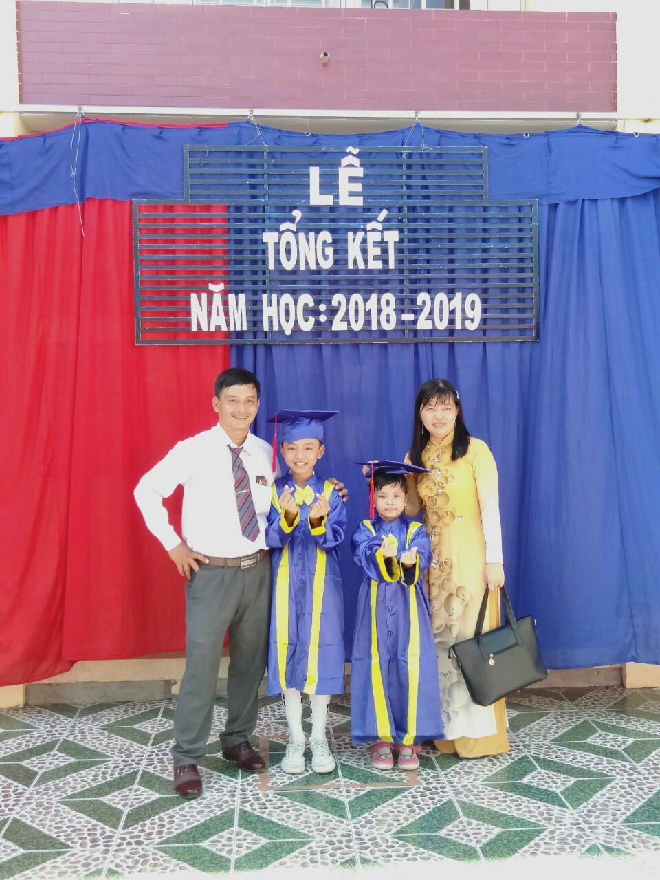 Description: C:\Users\Admin\Downloads\Anhr thầy Doanh.jpg